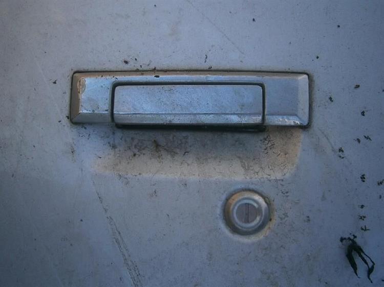 Дверь Тойота Таун Айс в Ялте 15430