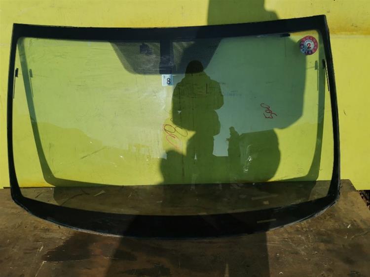 Лобовое стекло Тойота РАВ 4 в Ялте 37216