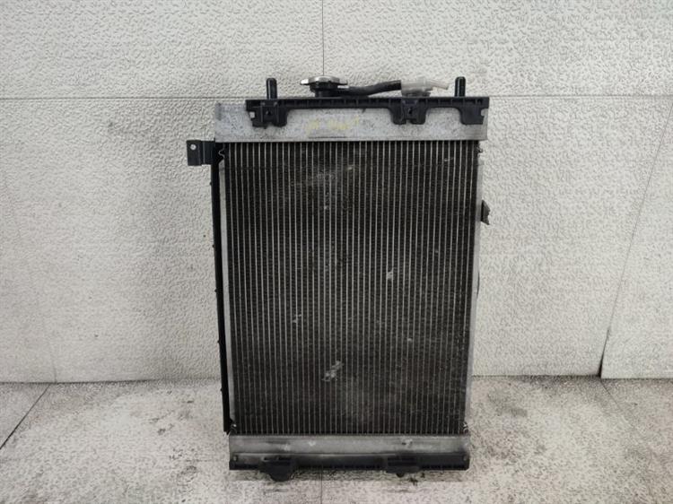 Радиатор основной Дайхатсу Танто в Ялте 380355
