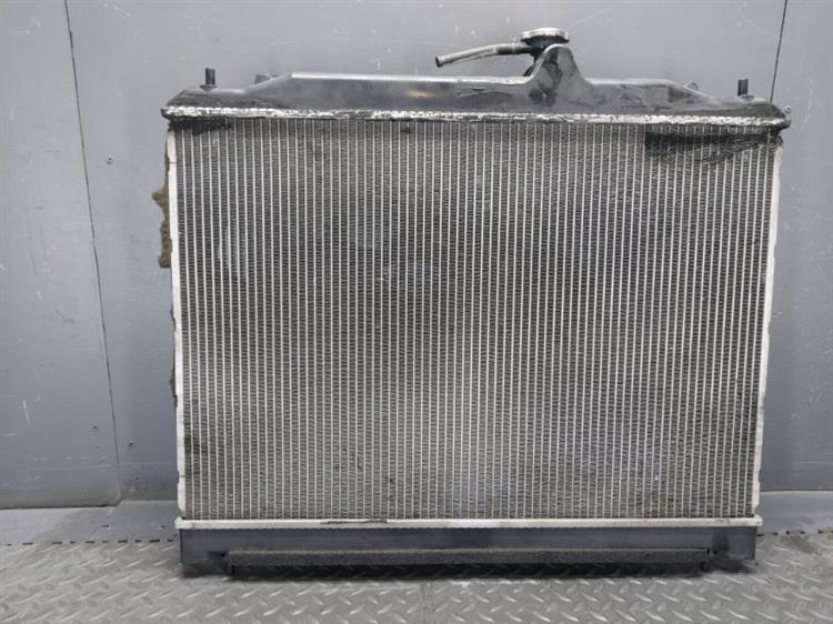 Радиатор основной Ниссан Серена в Ялте 476433