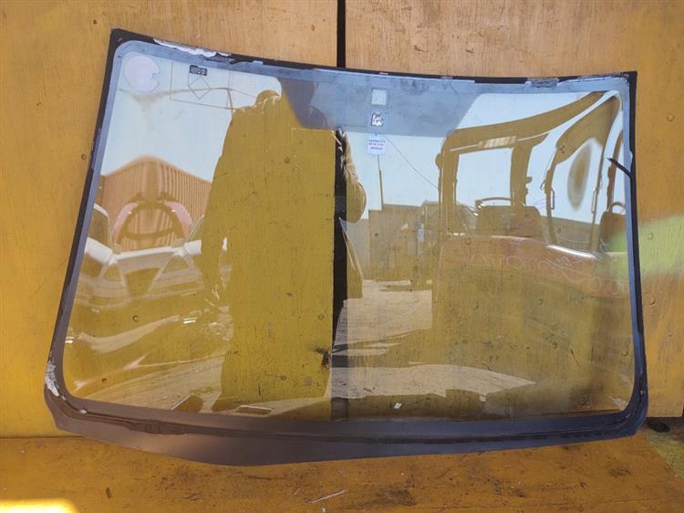 Лобовое стекло Тойота Аллион в Ялте 47998