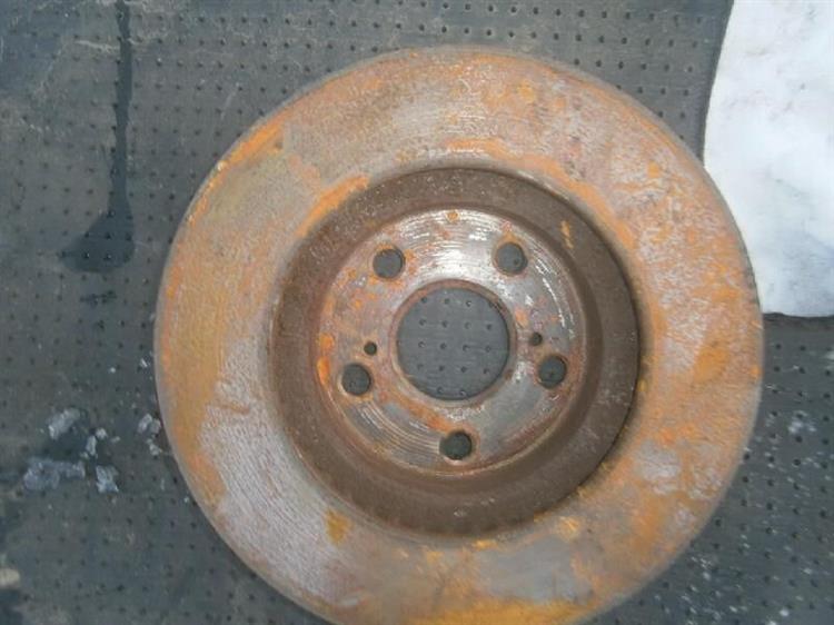 Тормозной диск Тойота Приус в Ялте 65169